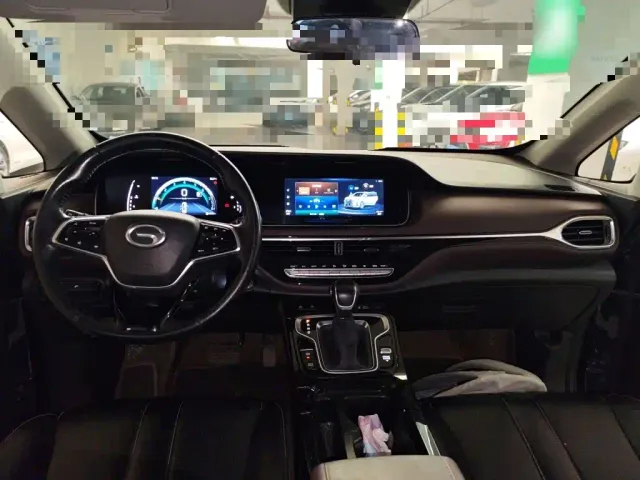 GAC Trumpchi M6 — Фото автомобиля 10