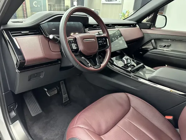 Land Rover Range Rover Sport — Фото автомобиля 7