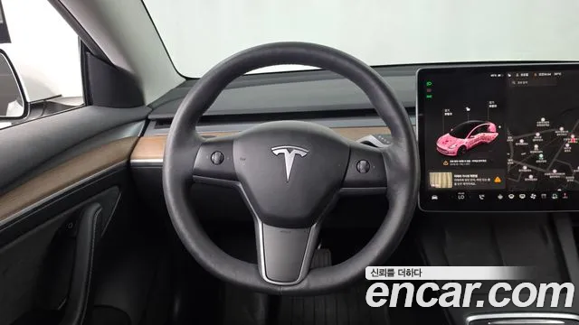 Tesla Model 3 — Фото автомобиля 13