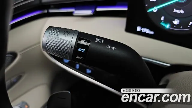 Genesis GV70 2.5T Бензин AWD — Фото автомобиля 27