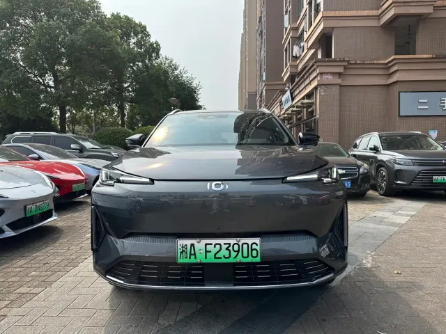 Changan Qiyuan Q05 — Фото автомобиля 2