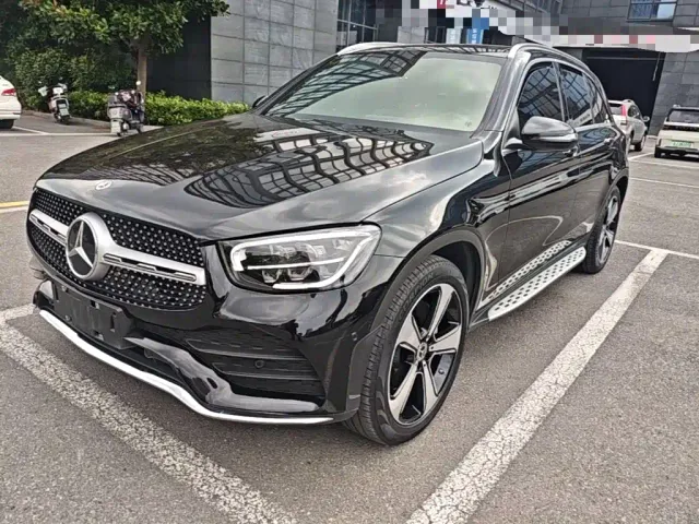 Фотография автомобиля — Mercedes-Benz GLC-Class