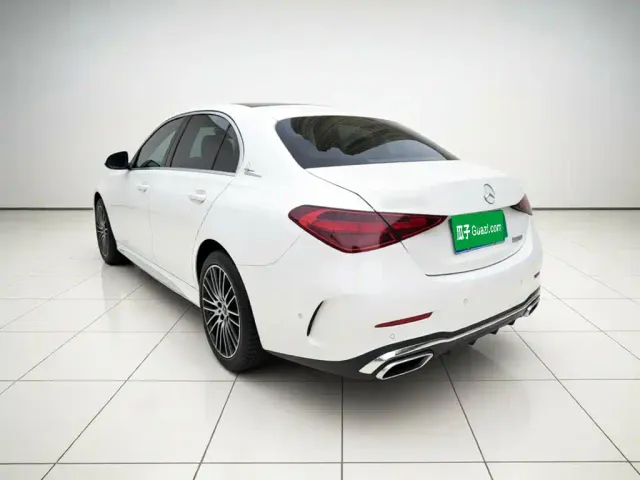 Mercedes-Benz C-Class — Фото автомобиля 4