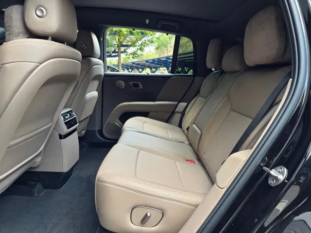 Li Auto i6 — Фото автомобиля 16