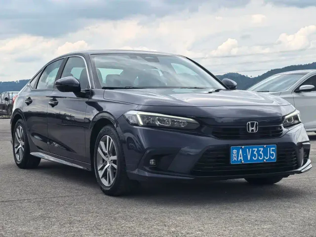 Honda Civic — Фото автомобиля 3