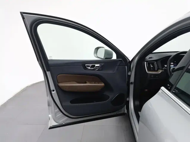 Volvo Volvo XC60 2022 B5 AWD Inscription — Фото автомобиля 8