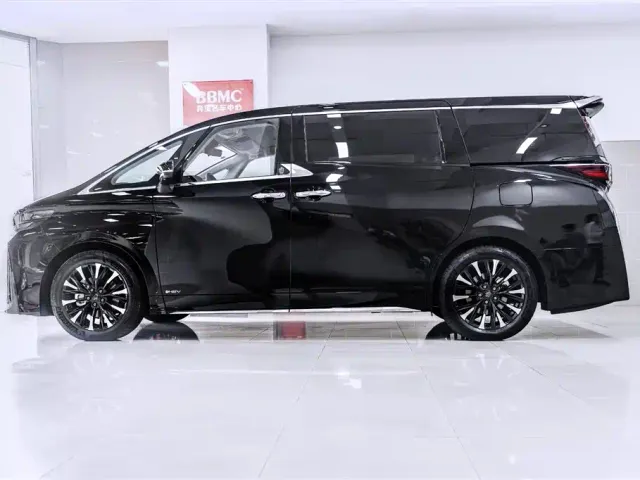 Toyota Vellfire — Фото автомобиля 4