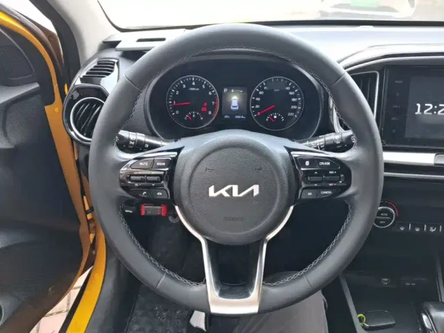 Kia KX1 — Фото автомобиля 10