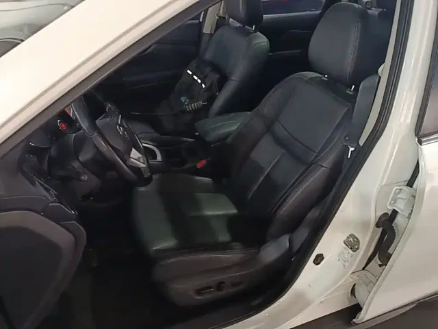 Nissan X-Trail — Фото автомобиля 14