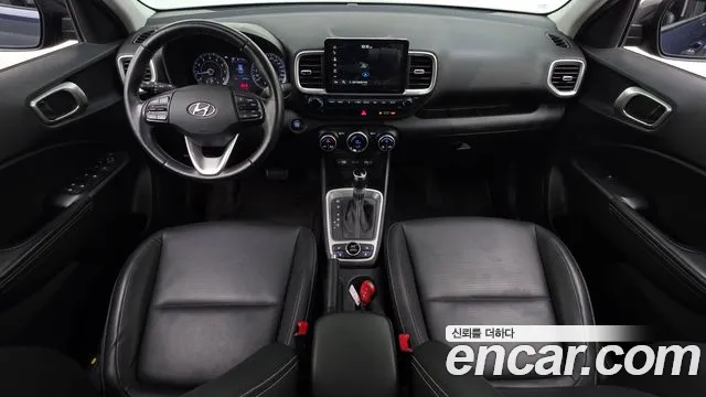 Hyundai Venue — Фото автомобиля 10