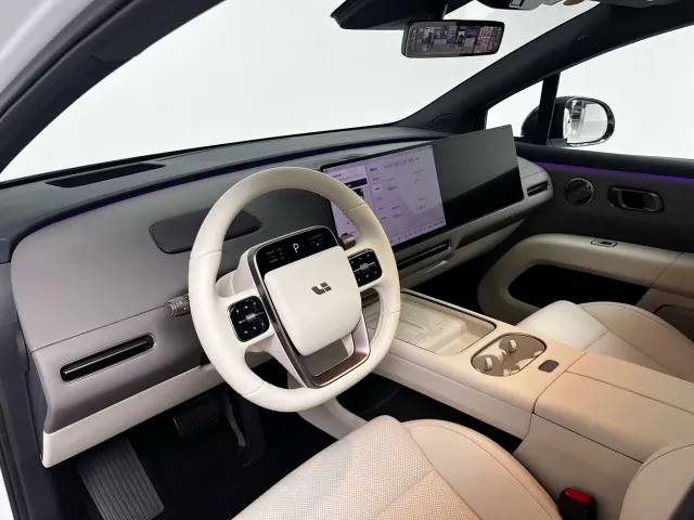 Li Auto i6 — Фото автомобиля 10