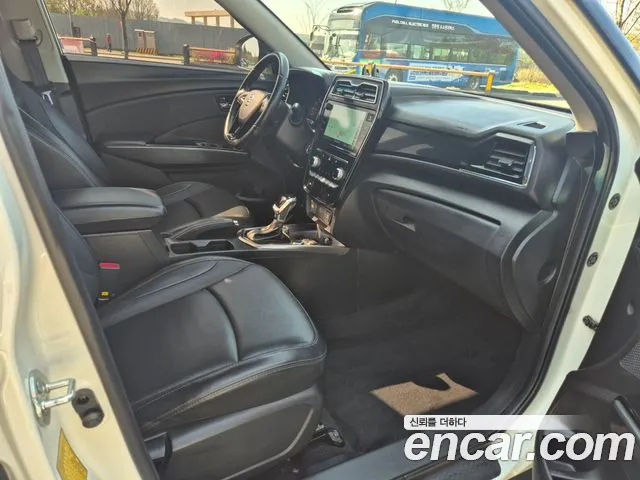 KG_Mobility_Ssangyong TIBOLI Very New Tivoli Бензин 1.5 2WD — Фото автомобиля 9
