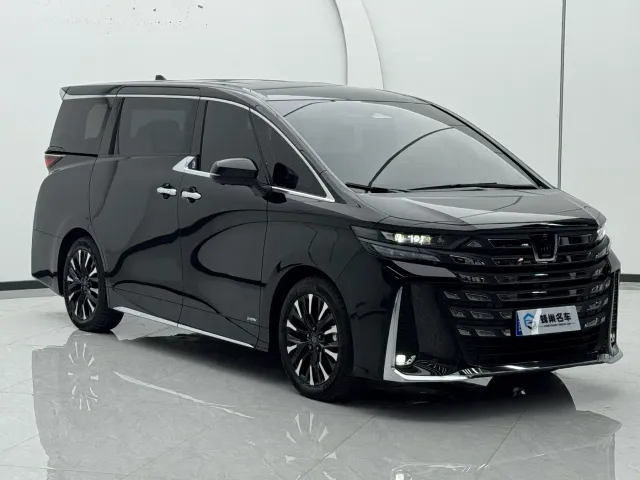 Toyota Vellfire — Фото автомобиля 3