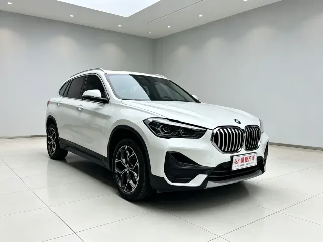 BMW X1 — Фото автомобиля 3