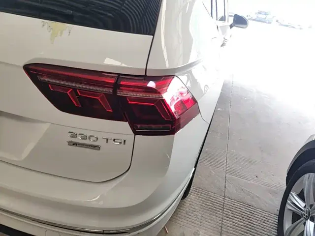 Volkswagen Tiguan L — Фото автомобиля 7