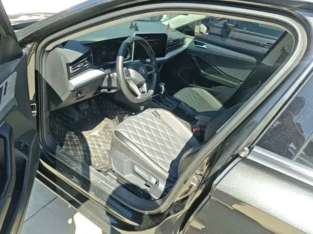 Volkswagen Sagitar — Фото автомобиля 15