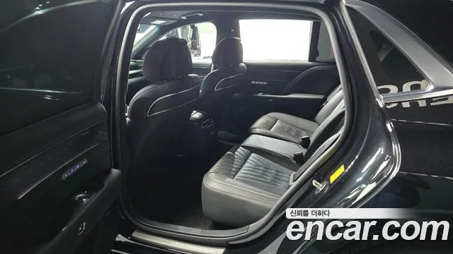 Genesis G90 — Фото автомобиля 18