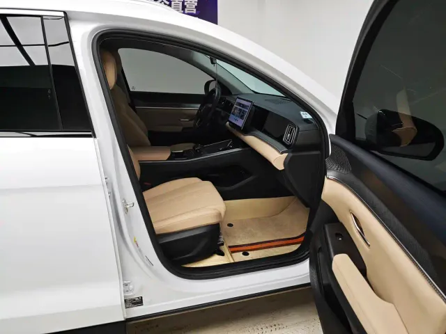 BYD Song Pro — Фото автомобиля 10