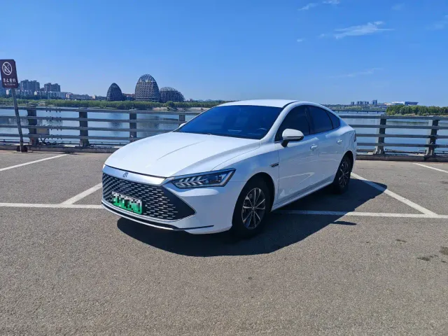 Фотография автомобиля — BYD Qin PLUS