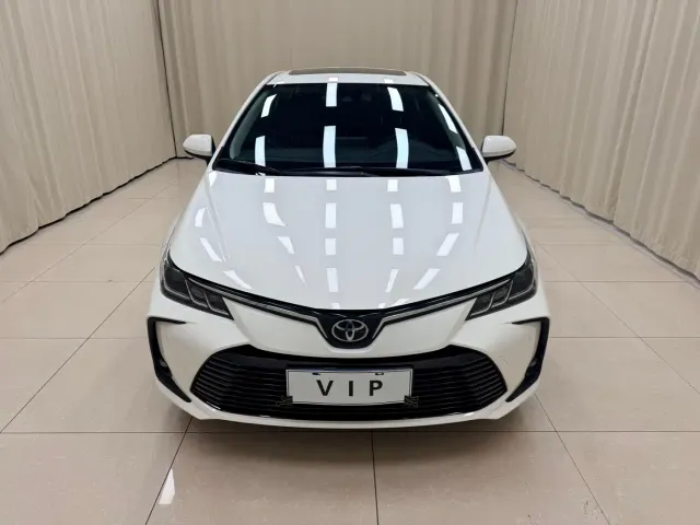 Toyota Corolla — Фото автомобиля 2