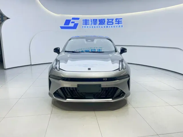 Lynk & Co 03 — Фото автомобиля 2