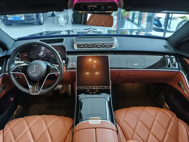 Mercedes-Benz Maybach S-Class — Фото автомобиля 11