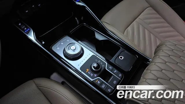 Kia Sorento Новый Sorento 4 поколение Бензин 2.5T 4WD — Фото автомобиля 8