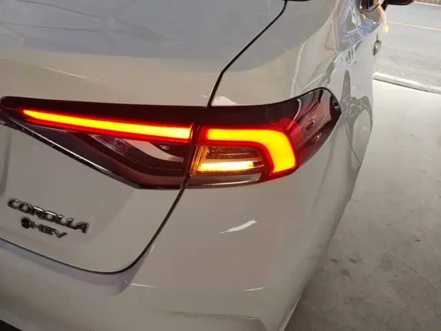 Toyota Corolla — Фото автомобиля 7