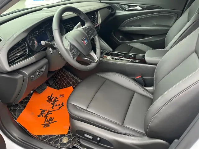 Buick Regal — Фото автомобиля 5
