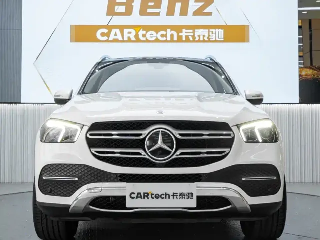 Mercedes-Benz GLE-Class — Фото автомобиля 2