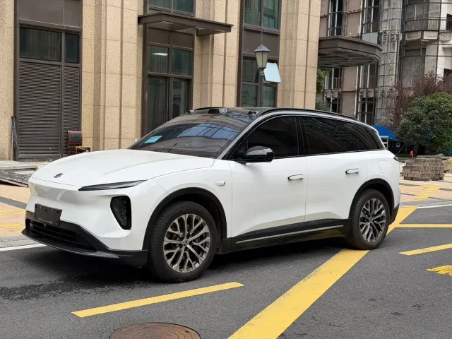 Фотография автомобиля — Nio ES6
