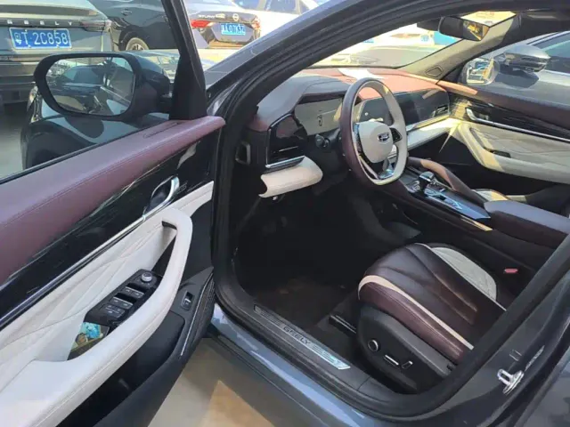 Geely Xingyue L — Фото автомобиля 15