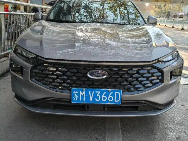 Ford Mondeo — Фото автомобиля 2
