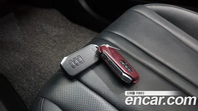 Kia K8 Hybrid — Фото автомобиля 23