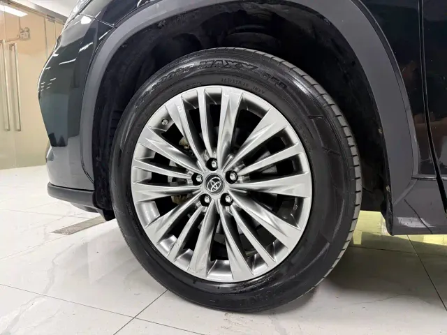 Toyota Highlander — Фото автомобиля 7