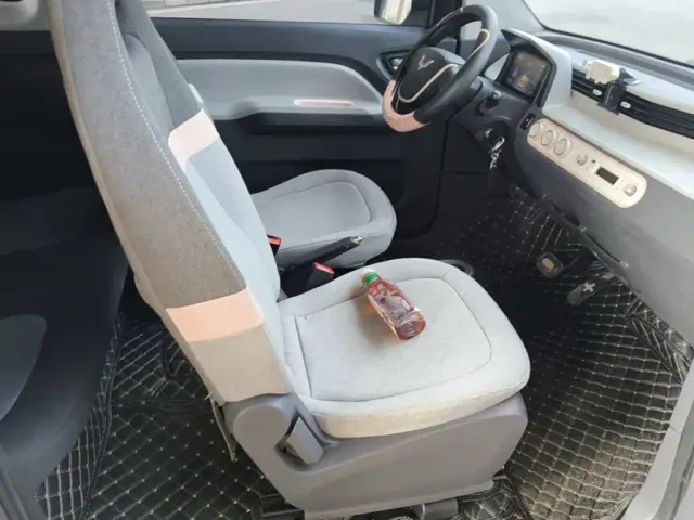 Wuling Hongguang Mini EV — Фото автомобиля 24