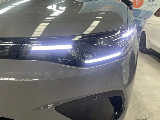 Leapmotor Lafa 5 — Фото автомобиля 15