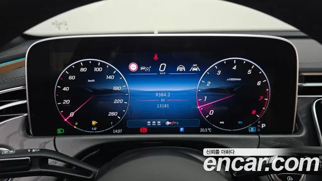 Mercedes-Benz E-Class — Фото автомобиля 11