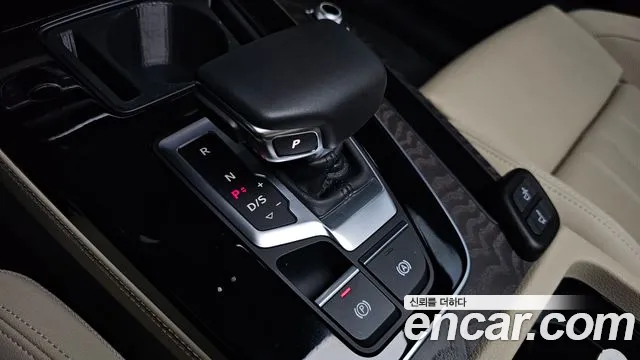 Audi Q5 FY — Фото автомобиля 9