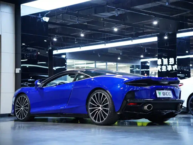 McLaren GT — Фото автомобиля 6