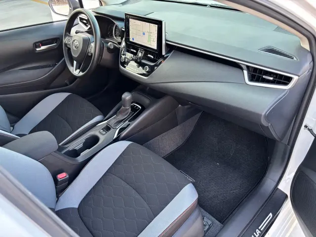 Toyota Corolla — Фото автомобиля 11