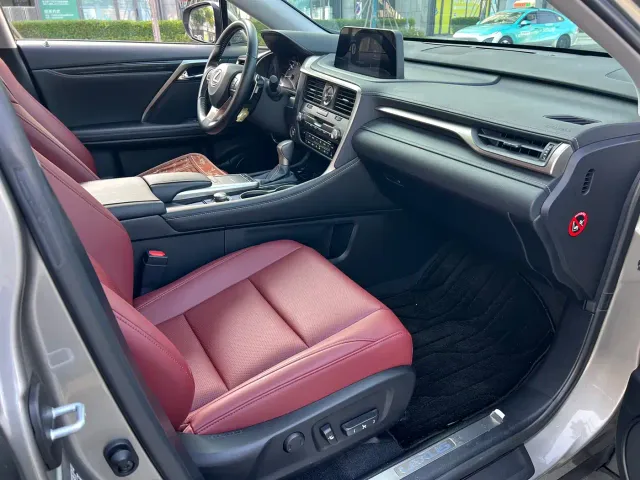 Lexus RX — Фото автомобиля 12