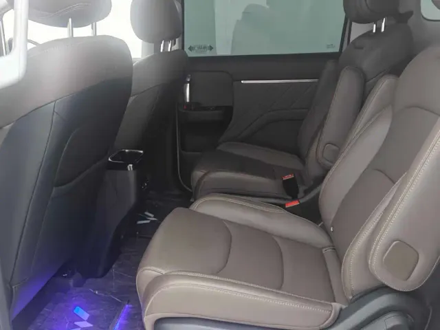 Wuling Starlight 730 — Фото автомобиля 5