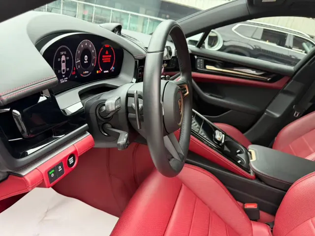 Porsche Panamera — Фото автомобиля 17