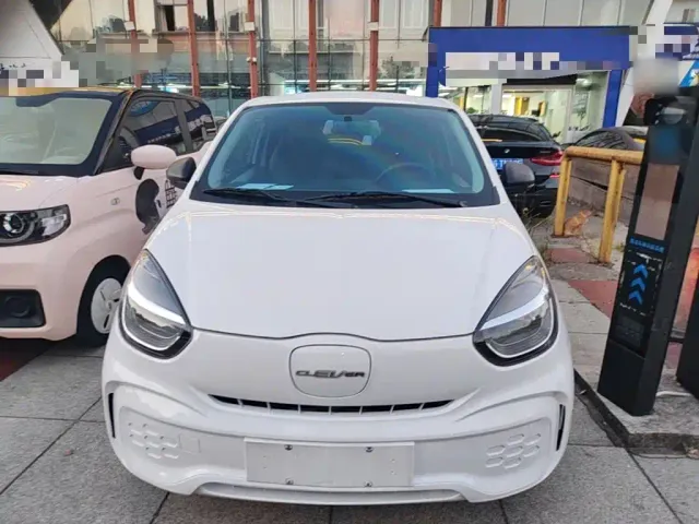Roewe Clever — Фото автомобиля 2