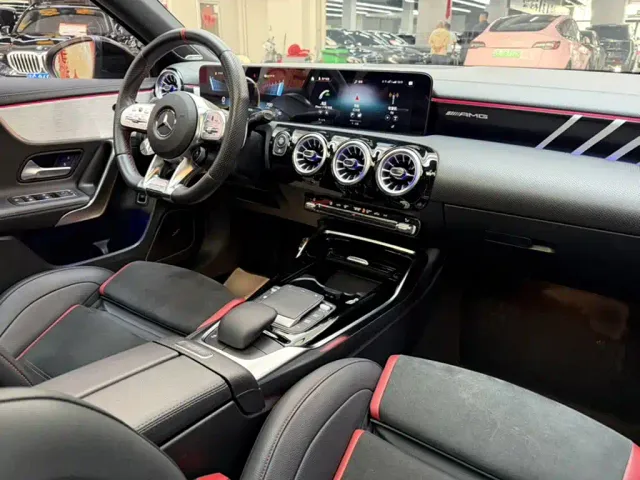 Mercedes-Benz A-Class AMG — Фото автомобиля 13