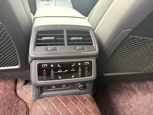 Audi A6L — Фото автомобиля 16