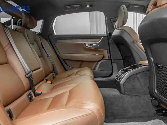 Volvo S90 — Фото автомобиля 16