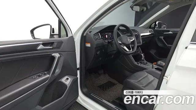 Volkswagen Tiguan Tiguan 2 поколение 2.0 TDI Prestige — Фото автомобиля 7