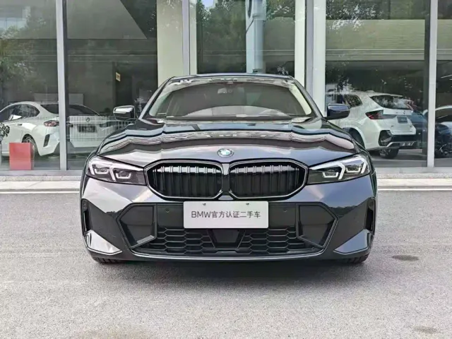BMW 3 Series — Фото автомобиля 3